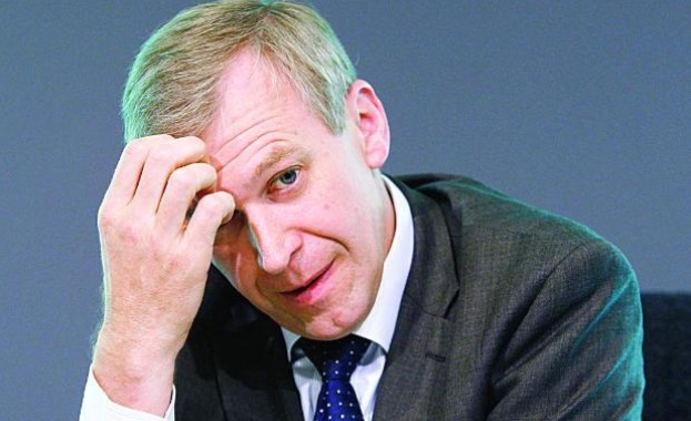  Ив Льотерм: Папандреу ни постави пред свършен факт