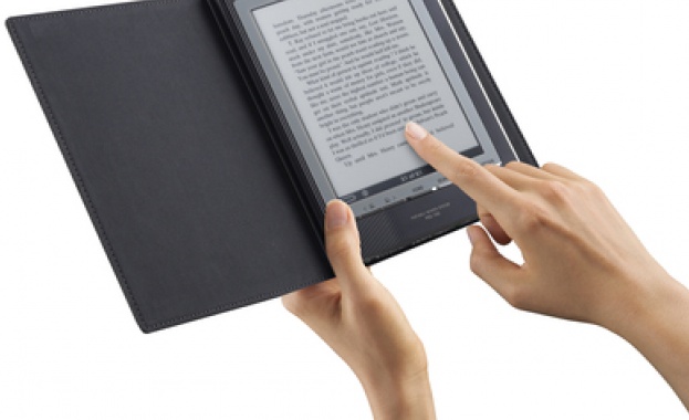Електронни книги връщат интереса на тийнейджърите към четенето