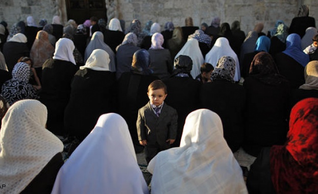 Българските мюсюлмани отбелязват Курбан Байрам