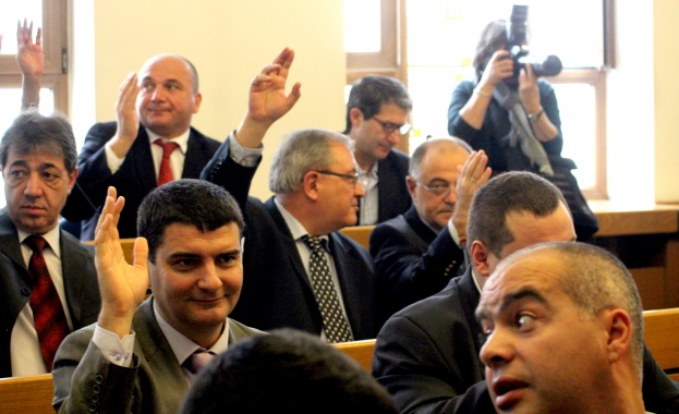 Великотърновският общински съвет ще заседава днес