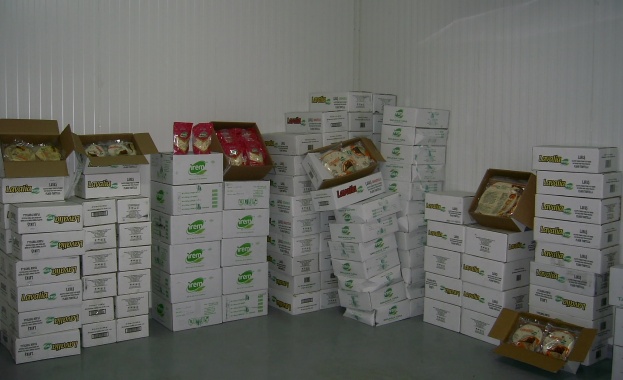 Контрабандни питки за дюнери, юфка и кори за баклава заловиха на "Капитан Андреево" 