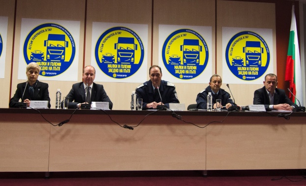 Дрегери за алкохол и системи срещу заспиване зад волана вече и в камионите у нас