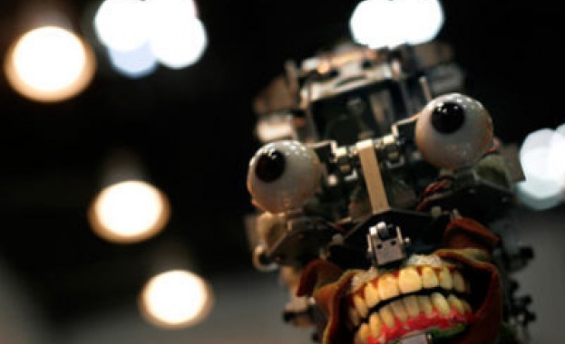 Най-голямата в историята изложба на роботи се открива в Токио