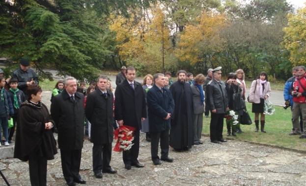 567 години от варненската битка отбеляза Парк-музей „Вл. Варненчик"