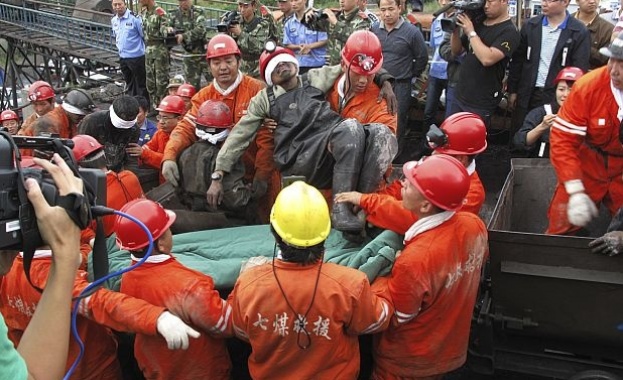 При аварията в китайската мина са загинали 19 души