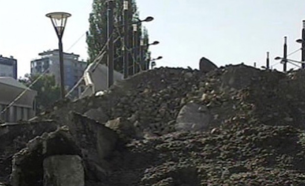 Сръбски министър иска разследване за инцидента в Косовска Митровица