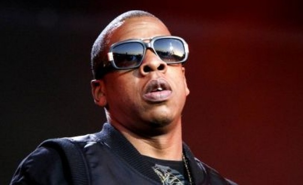 Джей Зи ще брани първото си дете в брониран автомобил