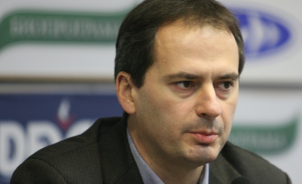 Грозев: С навлизането на Chat GPT ще се умножат усилията на дезинформаторите