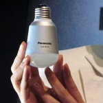Panasonic представи енергийно ефективна LED крушка, спечелила Good Design Award 2011