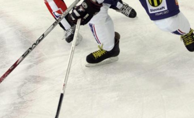 Защитаващият титлата си Тампа Бей надделя над гостуващия Каролина с