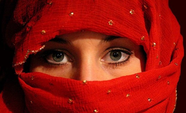 В Белгия осъдиха пакистанско семейство за „престъпление на честта”