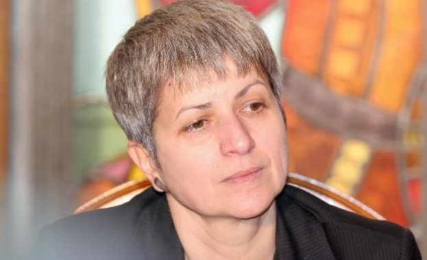 Августина Цветкова ще участва в Съвета „Външни работи" в Брюксел