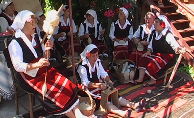 "Традиционна варненска седянка"