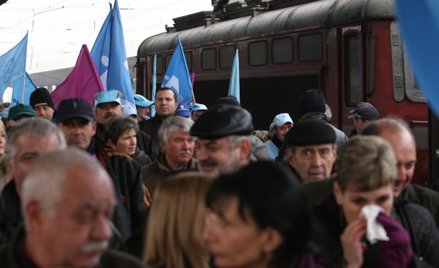 ИТАР-ТАСС: България залята от стачки и протести 