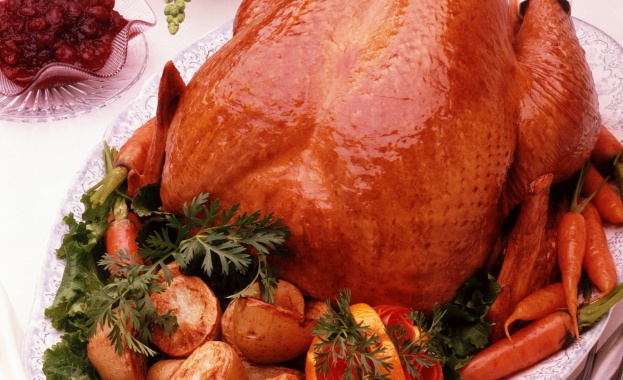 По слабото осветление в трапезарията може да e ключът към невероятния