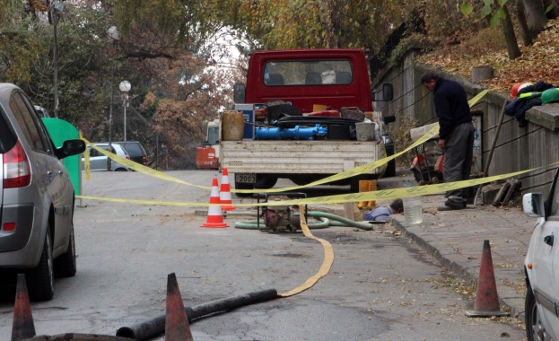 Заради реконструкция на водопровод, „Софийска вода” спира кранчето в части от София  