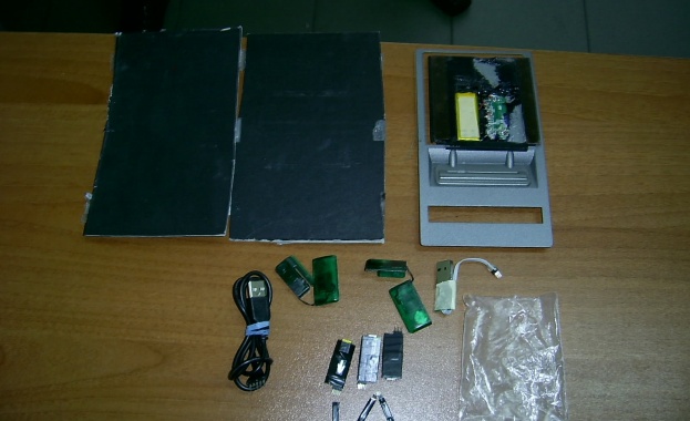 Скиминг устройства задържаха на "Калотина"