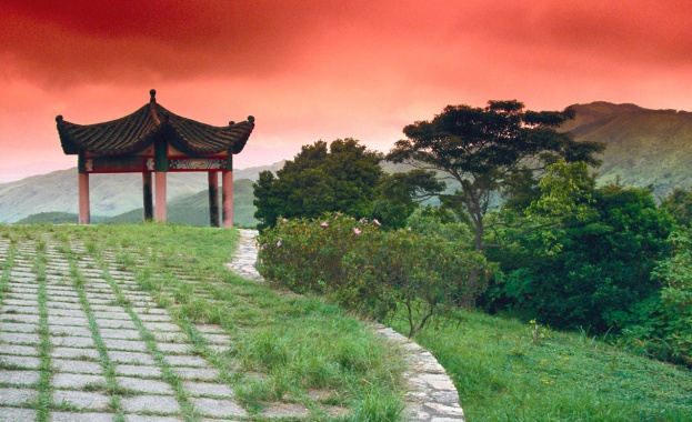 Пенсия за императора на Япония?  