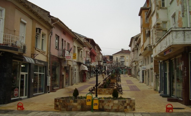 Спират сайта на община Петрич заради дълг