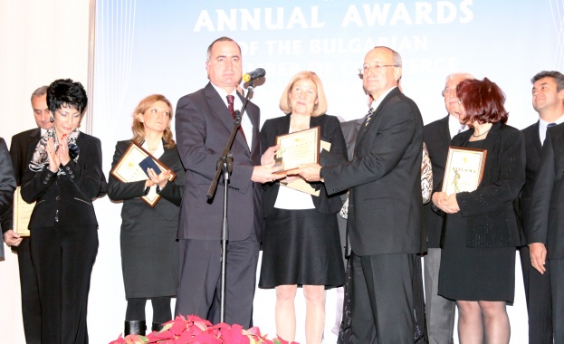 Иво Маринов взе приза на БТПП за добра работа на СТИВ-Австрия