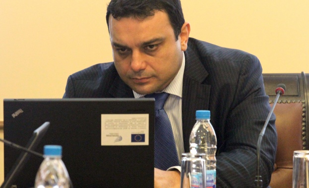 Министър Московски представя напредъка по програма „Транспорт”  