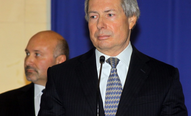 Уорлик: Искам най-доброто за България  