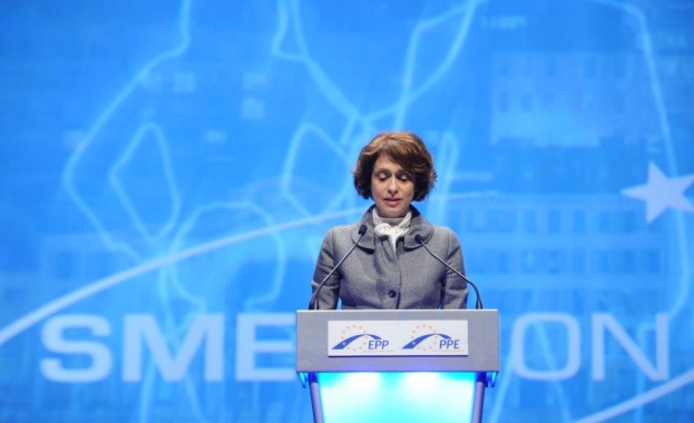 Надежда Нейнски: Еврото заплашва да се превърне в нова Берлинска стена  