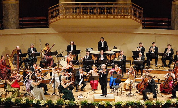 Щраус Оркестра Виена за първи път у нас  