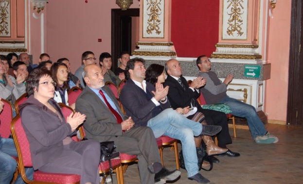 „Интелигентната отбрана - нова визия на сътрудничество"