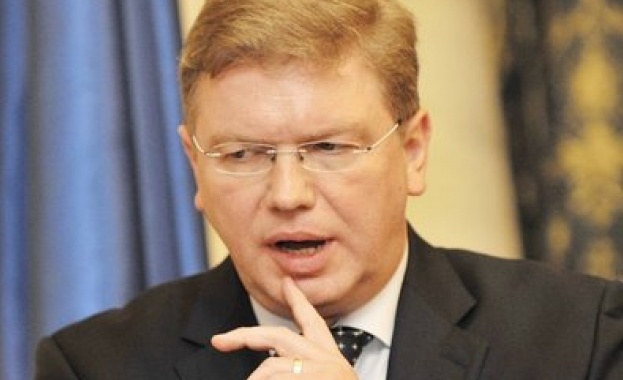 Фюле: Всичко е в ръцете на Сърбия