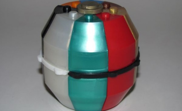 Варненец направи свой вариант на кубчето на Рубик