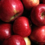 С близо 36% са поскъпнали българските ябълки за последната година