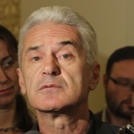 Сидеров е проявил агресия срещу френския дипломат Стефани дьо Мартие