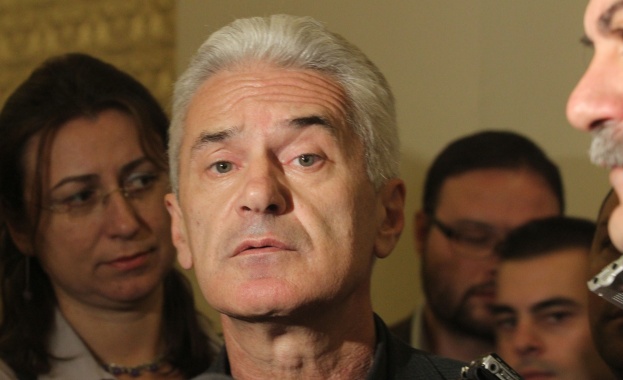 Сидеров: Спряхме да сме партньор на ГЕРБ, защото те ни лъжеха  