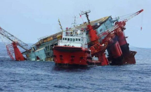 Още един кораб издирва оцелели в Охотско море