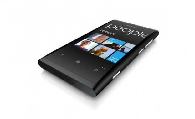 Nokia Lumia 800 с дефект