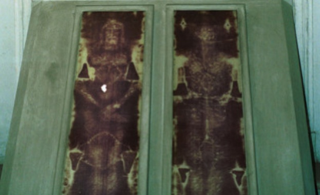 Учени: Торинската плащеница е погребалният саван на Христос