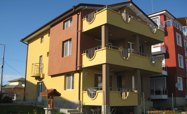 Паднаха цените на морските имоти