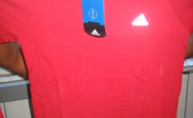 Заловиха голямо количество фалшив текстил 