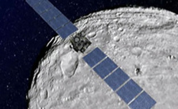 12 февруари 2001 г. - За първи път космически апарат каца на астероид