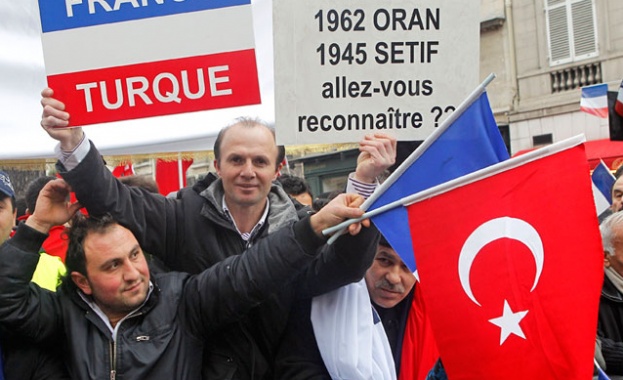 Турция отзова посланика си в Париж и заплашва с нови санкции 