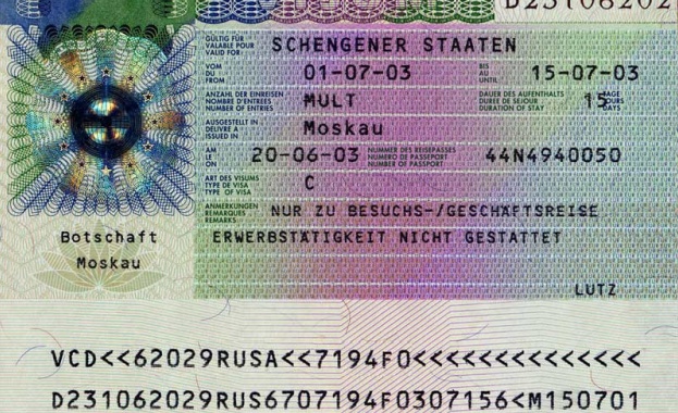 Германия обеща да смекчи визовия режим през 2012 година