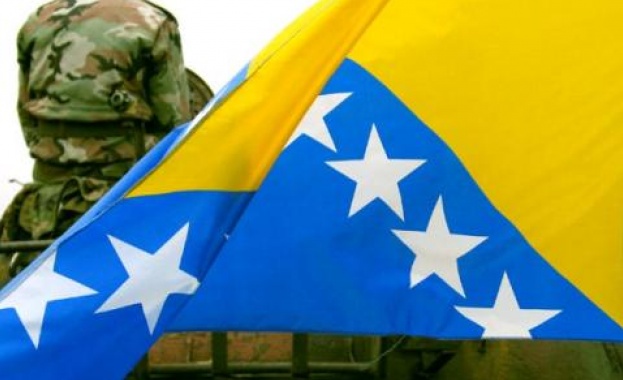 След провала в Украйна САЩ се връщат в Босна, за да завършат започнатото