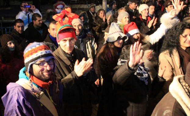 Без алкохол, пиротехника и твърди предмети на новогодишния концерт на „Батенберг“ в София