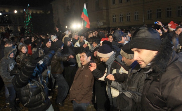 В Новогодишната нощ - България предпочете БНТ