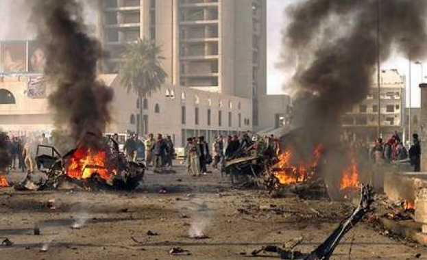 Атентат в Багдад отне живота на най-малко 13 души