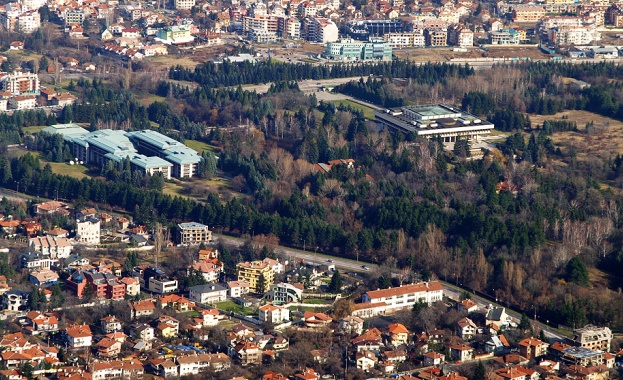 Жители на Бояна недоволстват от плановете на бившия футболен национал