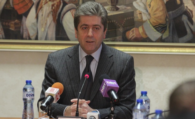 Първанов: Плевнелиев да свика КСНС 