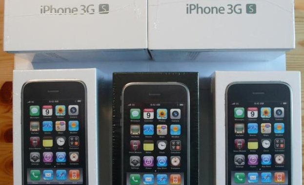 RIM, Nokia и Apple замесени в шпионски скандал?