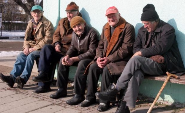 Възрастните хора в много бедстващи села все още не могат да получат пенсиите си